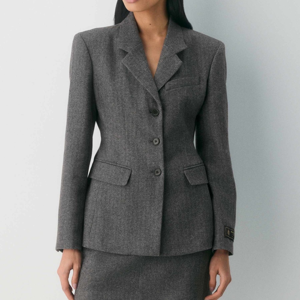 Aritzia Babaton Standout Blazer in Precision Wool, Chaney Black/Grey, Size 6 NWT